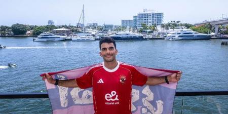 زيزو : هذا سبب عدم التجديد للزمالك.. وعرض الأهلي كان الأقل ماديا بين كل العروض 