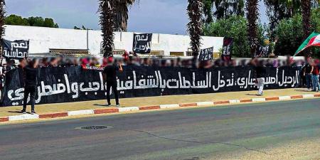 جماهير الاتحاد الزموري للخميسات تنتفض وتطالب برحيل الفيلالي رئيس النادي أمام مقر العمالة