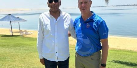 فرحات يلتقي بالخبير الهولندي لقيادة خطة تطوير منتخب مصر للهوكي