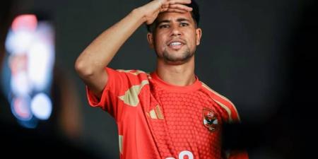 الأهلي يقترب من حسم مستقبل رضا سليم