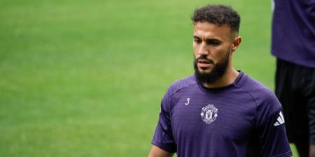 مزراوي يواصل الغياب عن وديات مانشستر يونايتد بداعي الإصابة