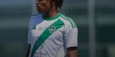 الأهلي يجدد عقد فلاتة حتى 2029