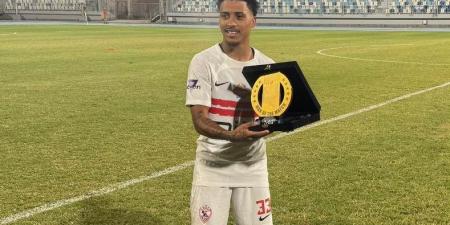 خوان ألفينا يتوج بجائزة أفضل لاعب في مباراة الزمالك ومودرن سبورت