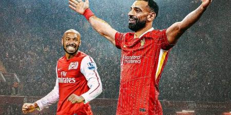 محمد صلاح: ابنتي خطفت الجائزة.. فاضطررت لمنح أختها الحذاء الذهبي