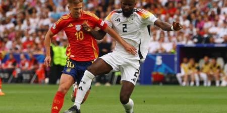 منتخب ألمانيا ضد أيرلندا الشمالية لمصالحة جماهيره بعد ثنائية سلوفاكيا