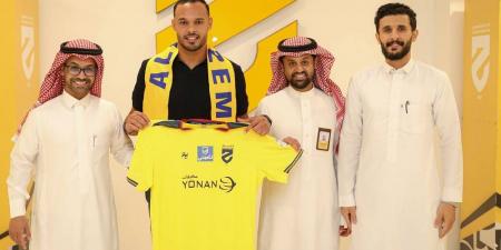 الحزم السعودي يعلن ضم عبد المنعم بوطويل إلى صفوفه