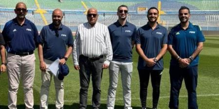 فيفا يعاين ستاد الدفاع الجوي قبل قمة بيراميدز وأوكلاند في كأس الإنتركونتيننتال