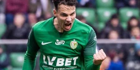 مصدر لـ كورة بلس: انتقال أسد الحملاوي لـ الأهلي في الشتاء "غير منطقي"