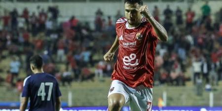 مصدر مقرب من تريزيجيه يفسر السبب إشارته للمدرجات بعد هدفه بمرمى إنبي