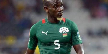 محمد كوفي يتوقع فوز الزمالك بالقمة.. ويختار اللاعبين الأخطر في الفريقين
