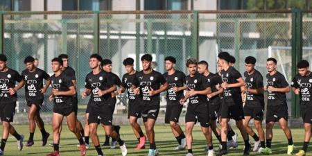 سفير مصر يحفز لاعبي منتخب الشباب قبل مواجهة نيوزيلندا
