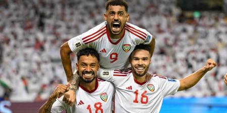 الإمارات تحقق "الريمونتادا" ضد عمان وتقترب من "حلم" المونديال قبل "النهائي" ضد قطر