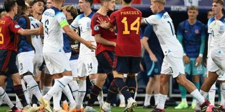 إنجلترا في مواجهة حاسمة ضد لاتفيا بـ تصفيات كأس العالم 2026