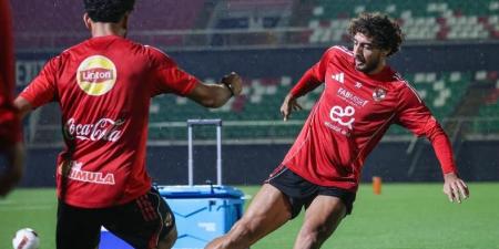 أمطار ورعد.. تفاصيل مران الأهلي الأول في بوروندي استعدادا للقاء إيجل نوار