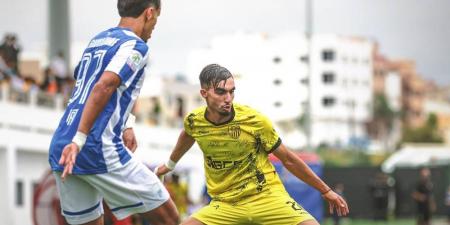 البطولة الاحترافية/ اتحاد طنجة يفرض التعادل في "الوقت القاتل" على الماص المنقوص عدديا (1-1) في مباراة عرفت إهدار متولي لضربة جزاء