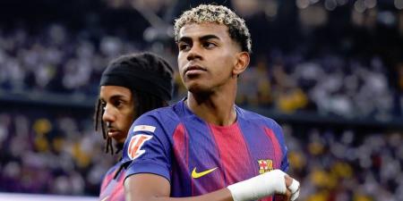 فليك: "سأحمي لامين يامال وأدعمه دائما"