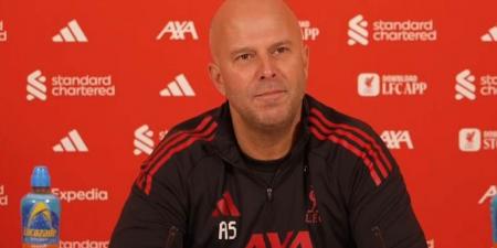 سلوت قبل قمة مانشستر سيتي: صلاح مهم لنا.. وعودة إيزاك تحتاج إلى بعض الوقت