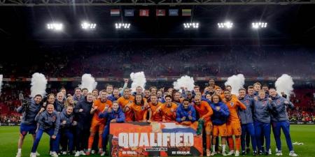 هولندا تحجز بطاقة المونديال رسميًا.. وبولندا إلى الملحق الأوروبي