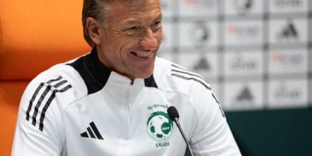 رينارد: الجزائر منتخب قوي ومميز.. والمباراة اختبار حقيقي لنا 