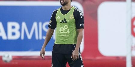 تريزيجيه ينتظم في تدريبات الأهلي بعد التعافي من الإصابة