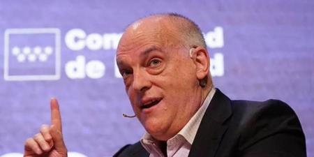 تيباس ردًا على بيريز: يتحدث بلهجة كلها تعصب ويعتقد أنه الوحيد الذي يمتلك الحقيقة