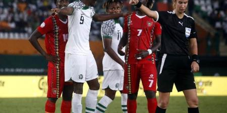 رسميًا.. بشري كربوبي تعتزل تحكيم كرة القدم بعد مسيرة 25 عامًا