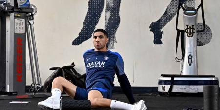 حكيمي يواصل برنامجه التأهيلي تمهيدا للعودة إلى الميادين