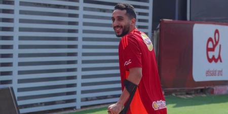 الأهلي يُعلن تفاصيل البرنامج العلاجي لـ كريم فؤاد