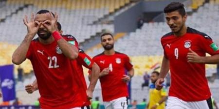 منتخب مصر بالقميص الأحمر أمام الإمارات في كأس العرب