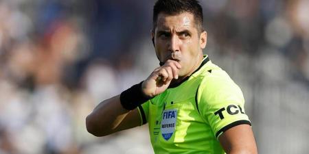 كأس العرب/ الحكم الشيلي "كريستيان غاراي" يقود مباراة المتتخب المغربي أمام نظيره السوري