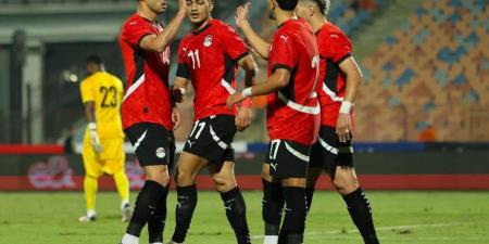 منتخب مصر يبدأ التجمع في المطار استعدادا للسفر إلى المغرب