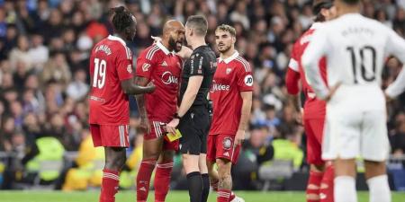 إيقاف ماركاو مدافع إشبيلية 6 مباريات بعد طرده أمام ريال مدريد!