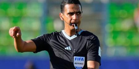 "كان 2025"/ طاقم تحكيمي مغربي بقيادة جلال جيد يدير مباراة أوغندا وتنزانيا والفارق في غرفة "الفار"