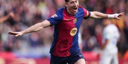 مفاجأة مدوية حول مستقبل ليفاندوفسكي مع برشلونة