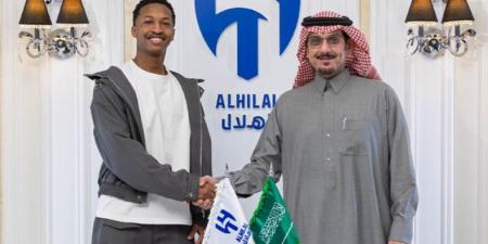ثالث صفقاته الشتوية.. الهلال يعلن تعاقده مع مراد هوساوي رسميًا