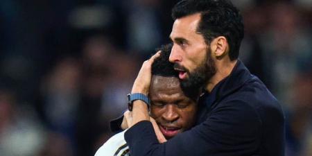 أربيلوا: عقلية ريال مدريد ظهرت بقوة وفينيسيوس يحتاج للشعور بحب الجماهير