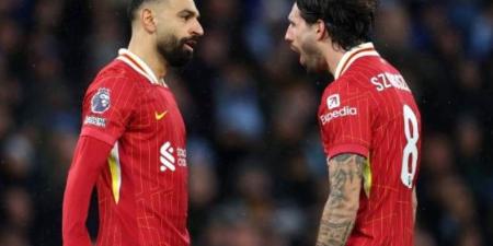 سوبوسلاي يثني على عودة محمد صلاح إلى ليفربول