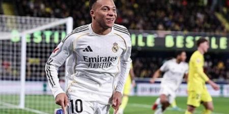 ريال مدريد يعبر فياريال بثنائية ويتصدر الدوري الإسباني مؤقتًا