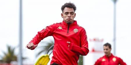 مويسيس يخوض أول حصة تدريبية بقميص الوداد الرياضي