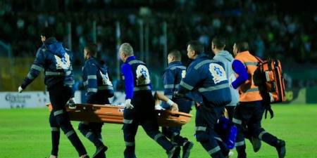 باهر المحمدي يغادر مباراة المصري والزمالك للإصابة