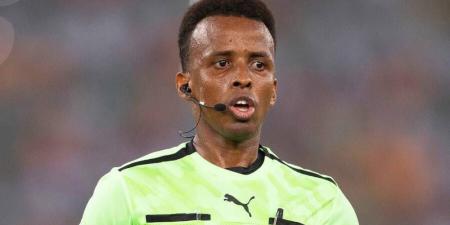 الصومالي عمر أرتان حكما لمباراة أولمبيك آسفي ودجوليبا في كأس الكونفدرالية