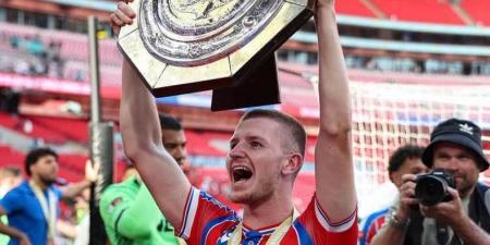 ليفربول يدخل سباق التعاقد مع آدم وارتون موهبة كريستال بالاس