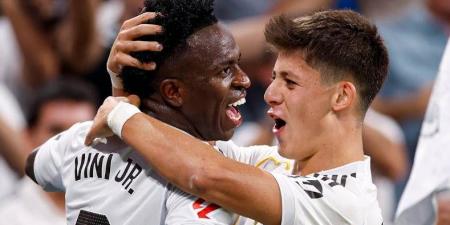 رئيس الهلال يكشف حقيقة مفاوضات فينيسيوس جونيور