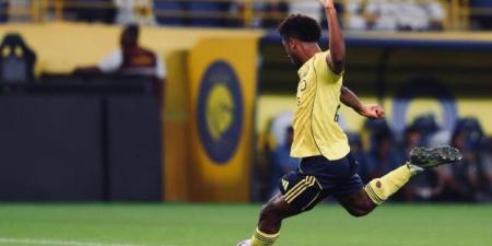 كومان يتحدى الإصابة ويتمسك بالمشاركة أمام الاتحاد في الكلاسيكو