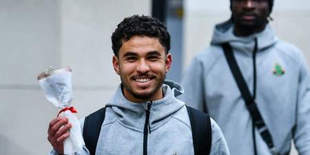 بعثة الجيش الملكي تصل إلى القاهرة تمهيدا لمواجهة الأهلي في عصبة الأبطال