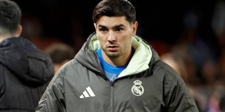 استطلاع للرأي/ 70% من الجماهير تطالب بمشاركة دياز أساسيا مع ريال مدريد