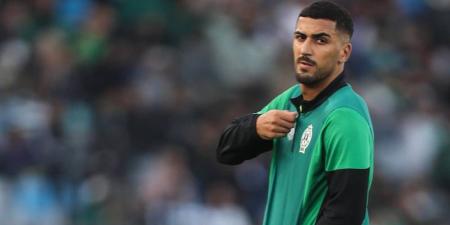 مصدر خاص/ الشائعات لا تزال تلاحق الرجاء وبرقوق بشكل "غريب".. اللاعب عاد للتداريب و"مُشوّشون" يواصلون اختلاق القصص!