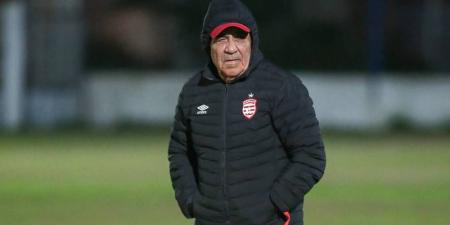 البنزرتي يستبعد الشريفي من تشكيلة الأفريقي لتمسكه بالصيام