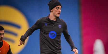 غافي يرافق بعثة برشلونة إلى بلباو في خطوة رمزية ضمن برنامج تعافيه