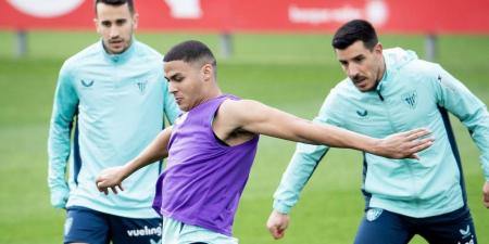 بعد غياب لأربعة أشهر.. سنادي يعود إلى التداريب الجماعية لأتلتيك بلباو